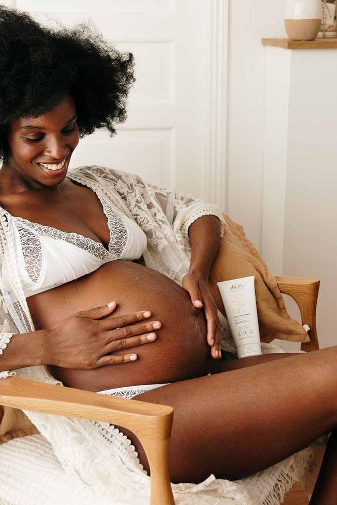 Comment prendre soin de sa peau pendant la grossesse ? - Mummy Nantes