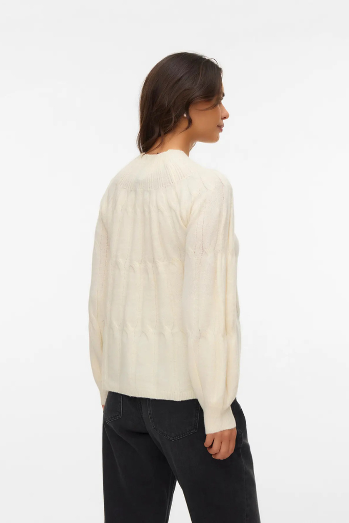 Vue dos du pull de grossesse écru en maille fine et souple – Mummy Nantes