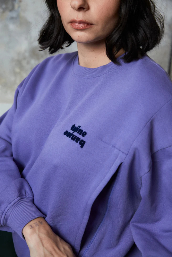 Ouverture d’allaitement discrète du sweat violet Tajinebanane – détail pratique | mummy nantes